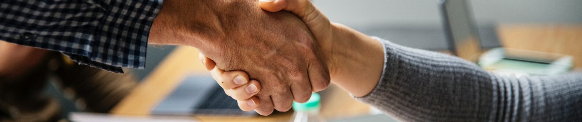 adult-business-deal-collaboration-1376864 adult-business-deal-collaboration-1376864